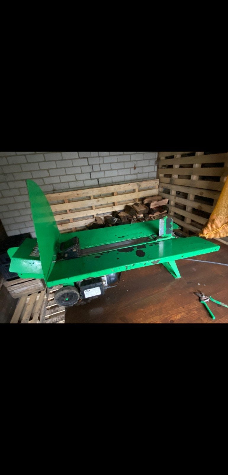Kloofmachine te huur, 7 Ton, Tuin en Terras, Ophalen, Gebruikt, Elektrisch, Liggend