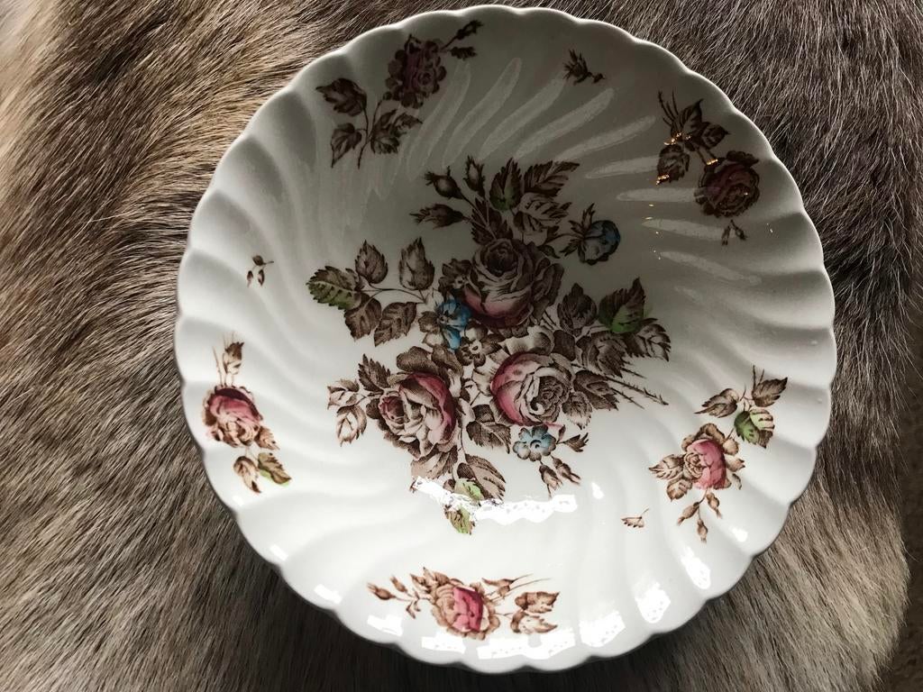 Johnson Bros Devon Sprays Ironstone Schaal - Vintage, Antiek en Kunst, Antiek | Servies los, Ophalen of Verzenden