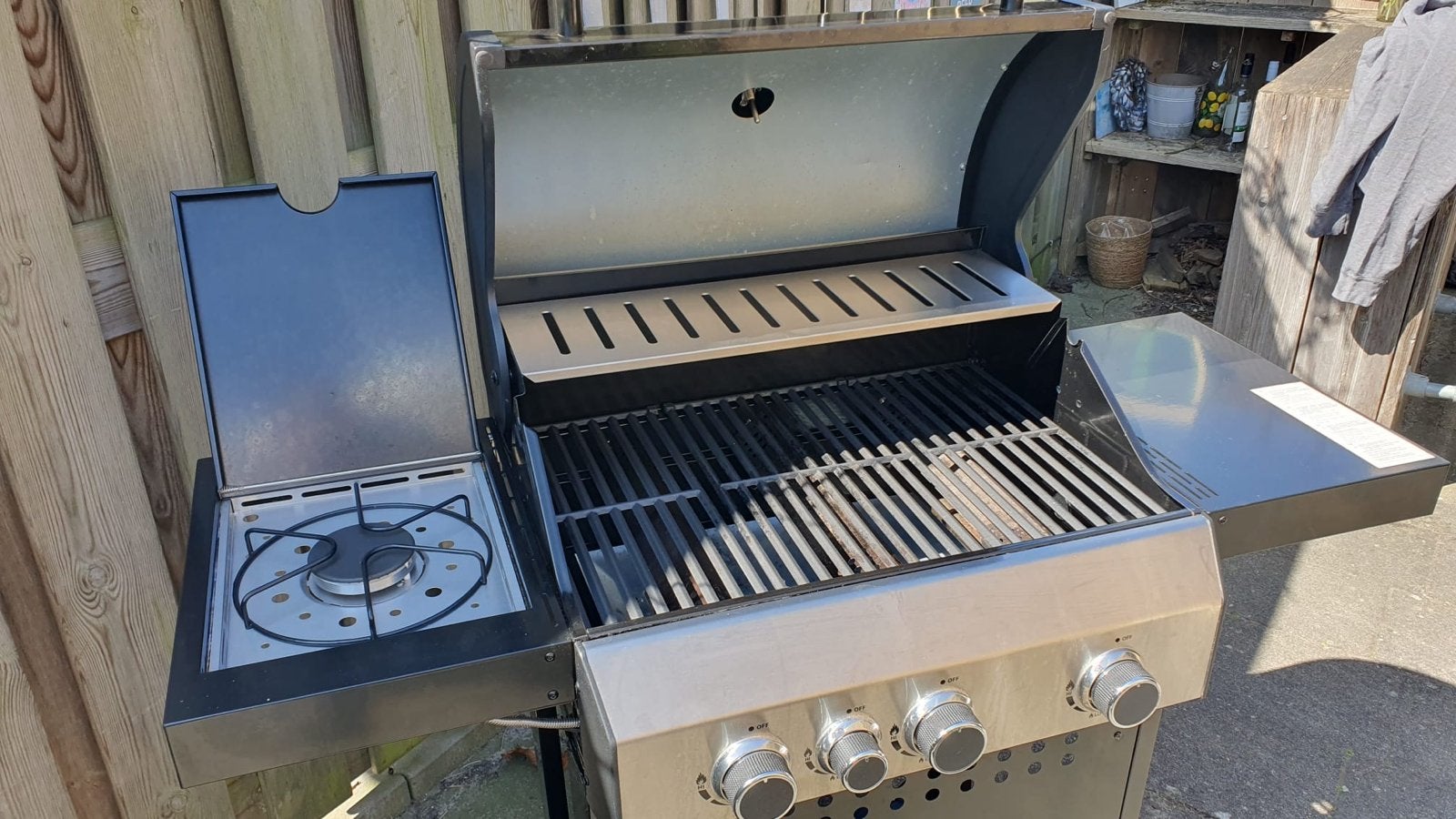 BBQ Gasbarbecue met zijbrander, Ophalen of Verzenden, Gebruikt