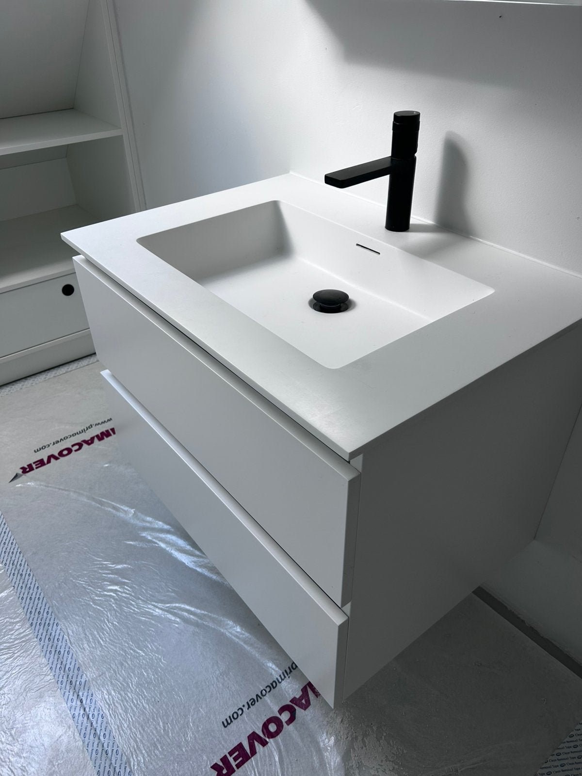Moderne witte kunstof wasbak met ondermeubel, Ophalen, Zo goed als nieuw, Wastafel