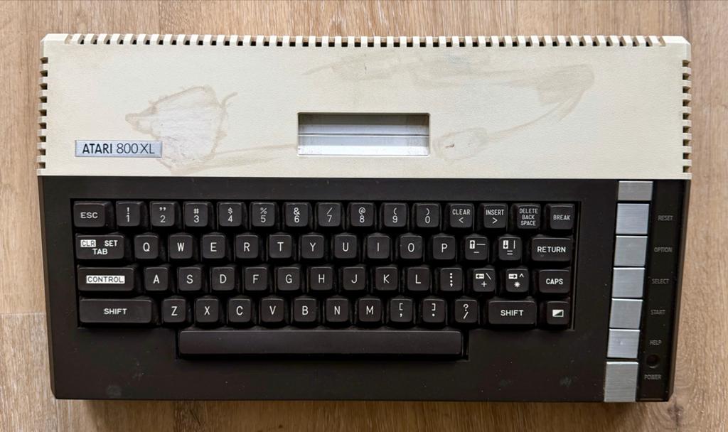 Atari 800XL, Ophalen of Verzenden