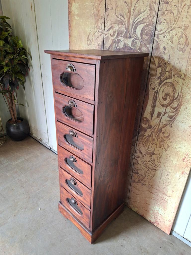 Teakhouten ladenkast, apothekerskast archiefkast met decorat, Huis en Inrichting, Kasten | Ladekasten, 5 laden of meer, Ophalen of Verzenden
