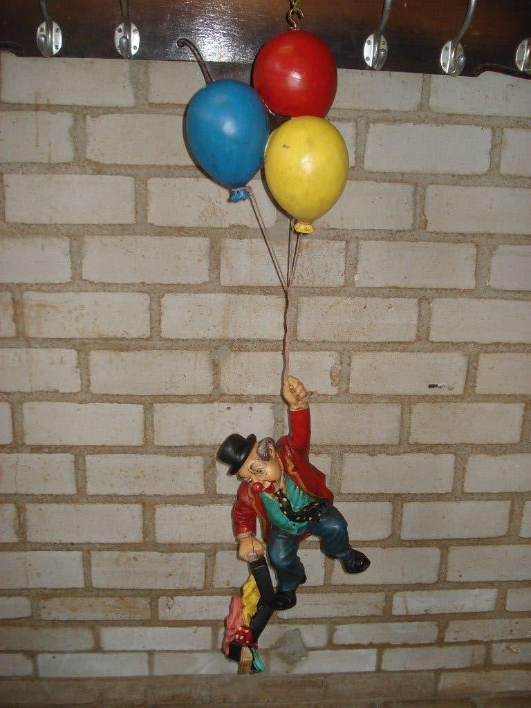 Beeld Hanger  Clown aan Ballon met Koffer  98 cm Lang, Ophalen of Verzenden, Zo goed als nieuw, Overige typen