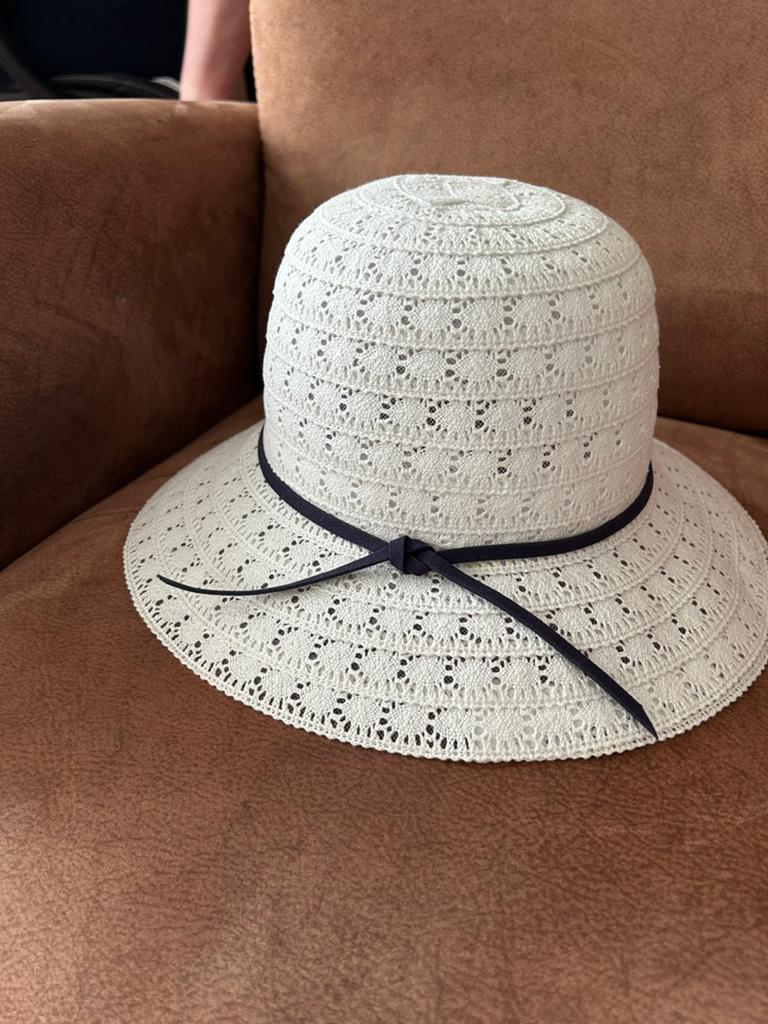 Dames zomer hoed, Kleding | Dames, Hoeden en Petten, Ophalen, Gedragen