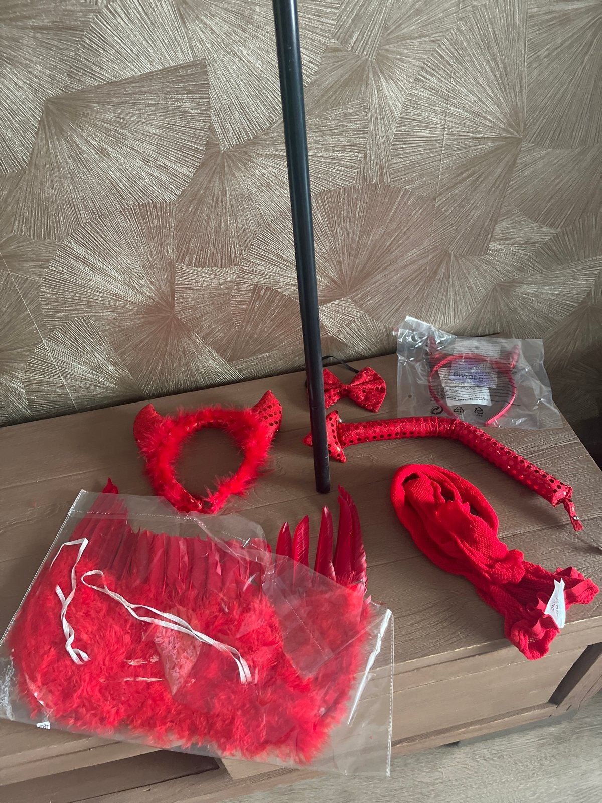 Duivel Carnaval Kostuum - Rood met Accessoires, Ophalen, Zo goed als nieuw, Carnaval, Kleding