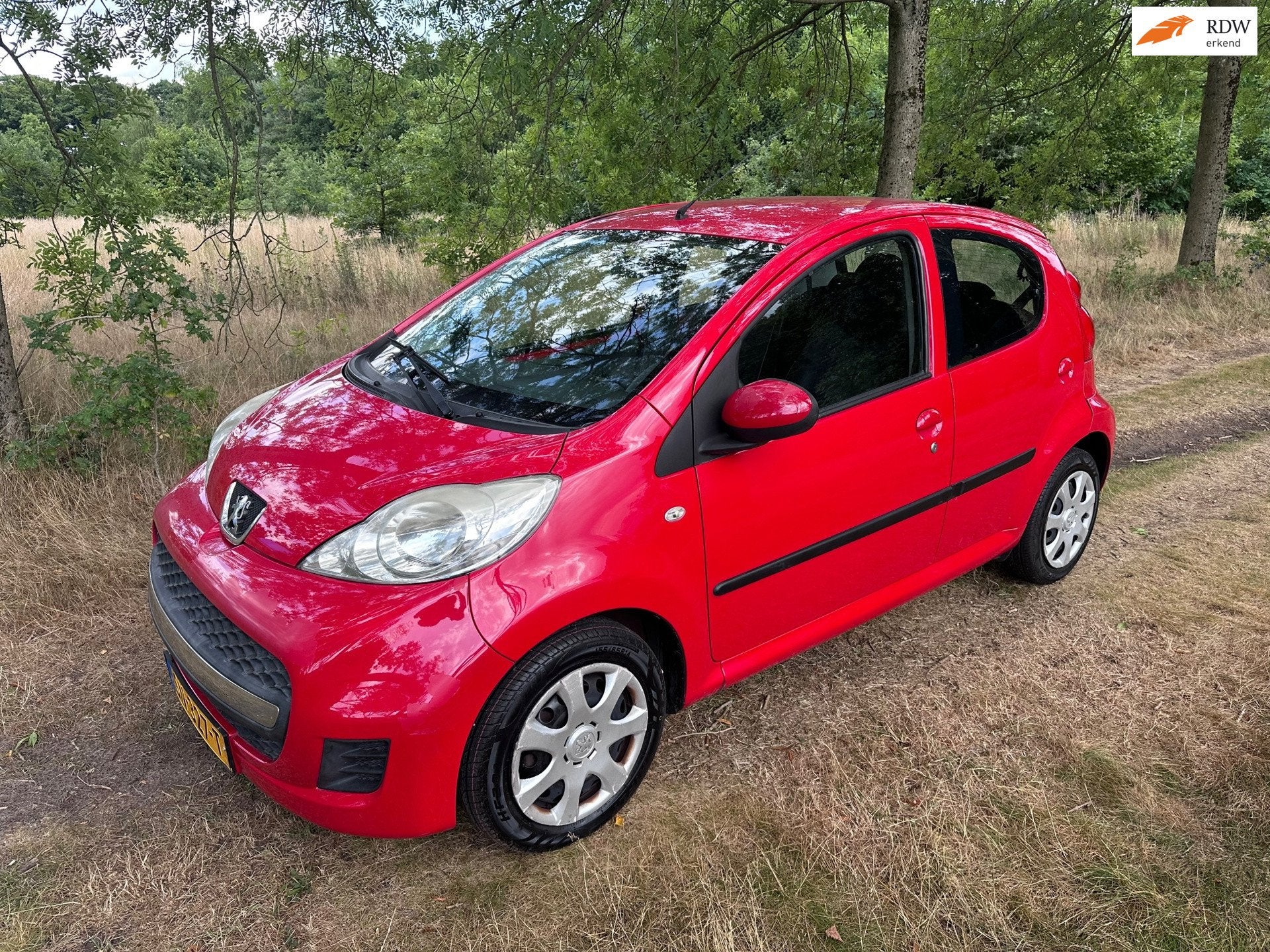Peugeot 107 1.0-12V XR apk t/m 29-07-2027, Auto's, Voorwielaandrijving, Airbags, Gebruikt, 4 stoelen