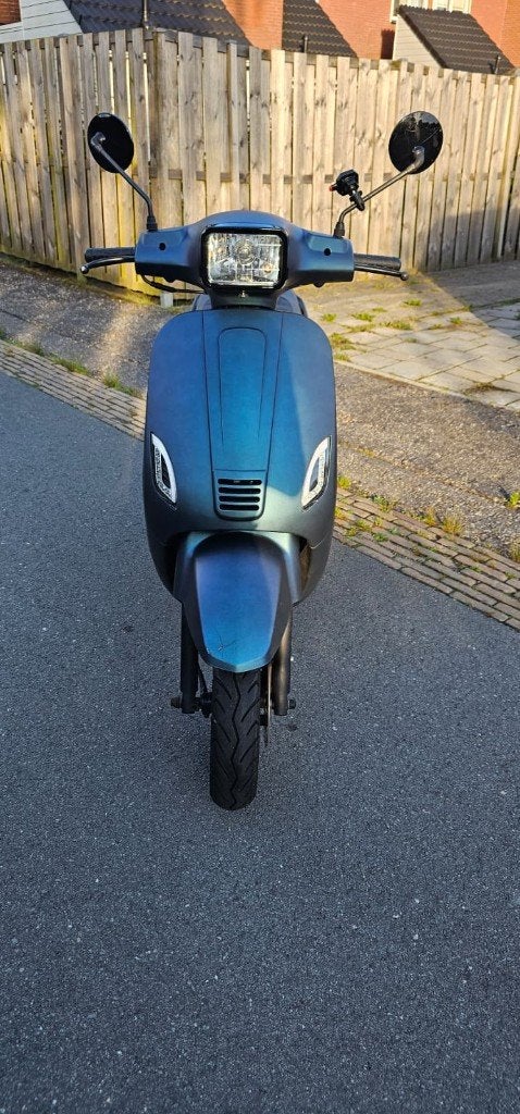 Senzo Rivalux 45 km/u | Slechts 7.600 km | Rijdt goed, Gebruikt, Benzine, Ophalen, Overige merken