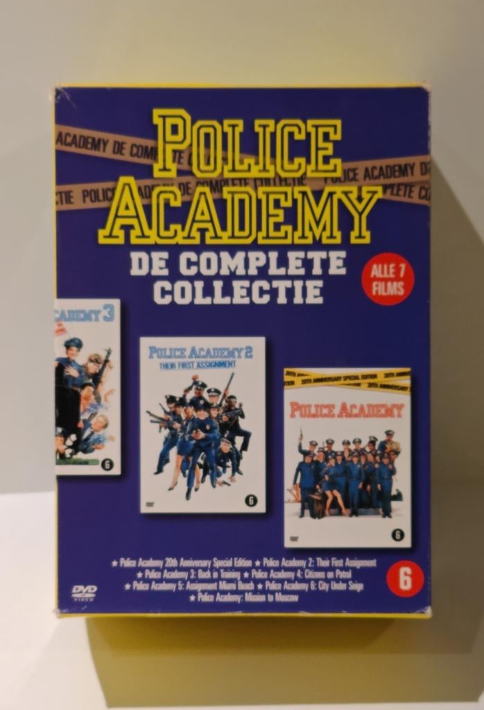 Police Academy De Complete Collectie 7‑DVD Box komedie cult, Alle leeftijden, Ophalen of Verzenden, Zo goed als nieuw, Actiekomedie