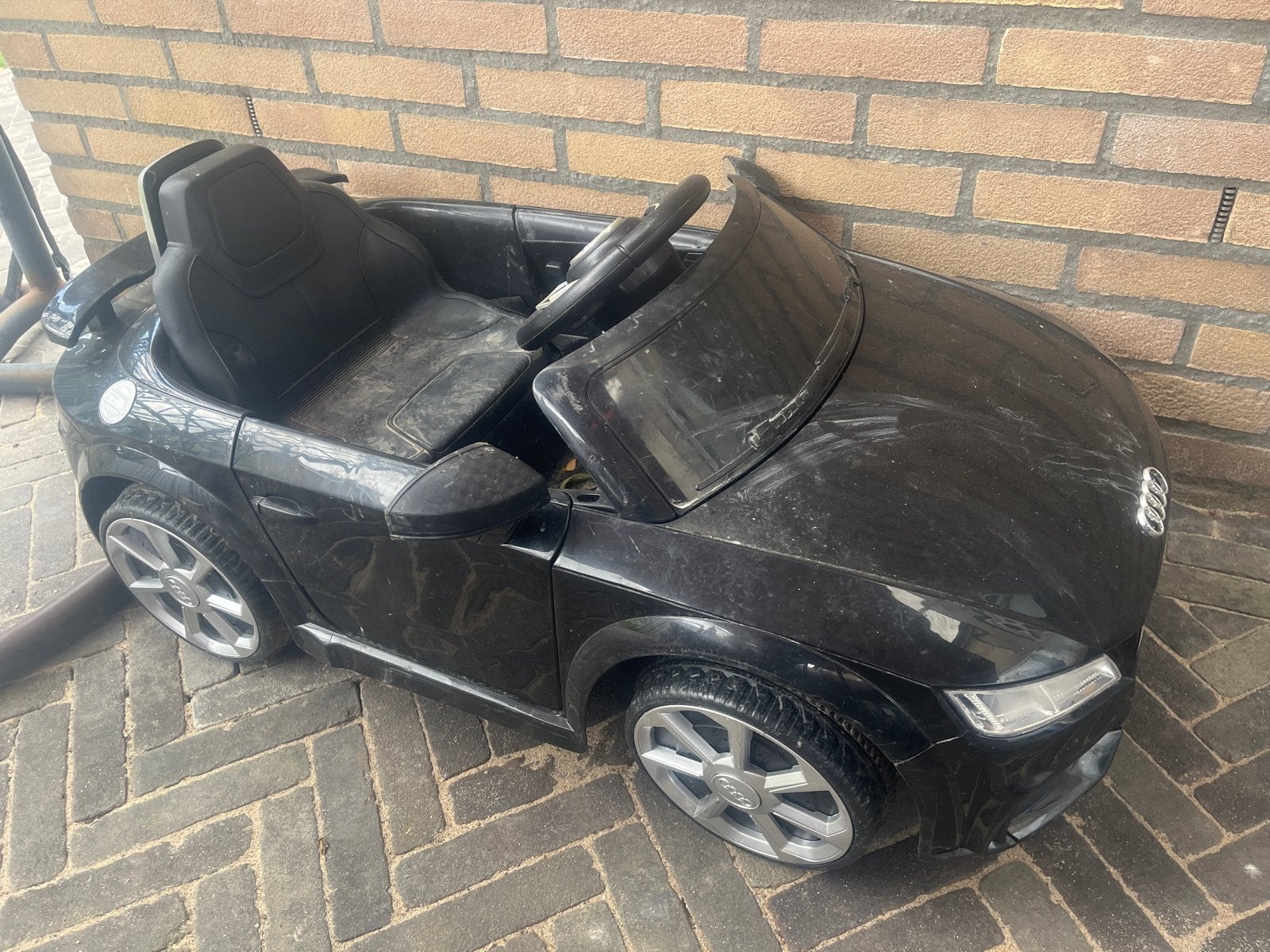Elektrische kinderauto Audi TT - Zwart, Ophalen, Gebruikt