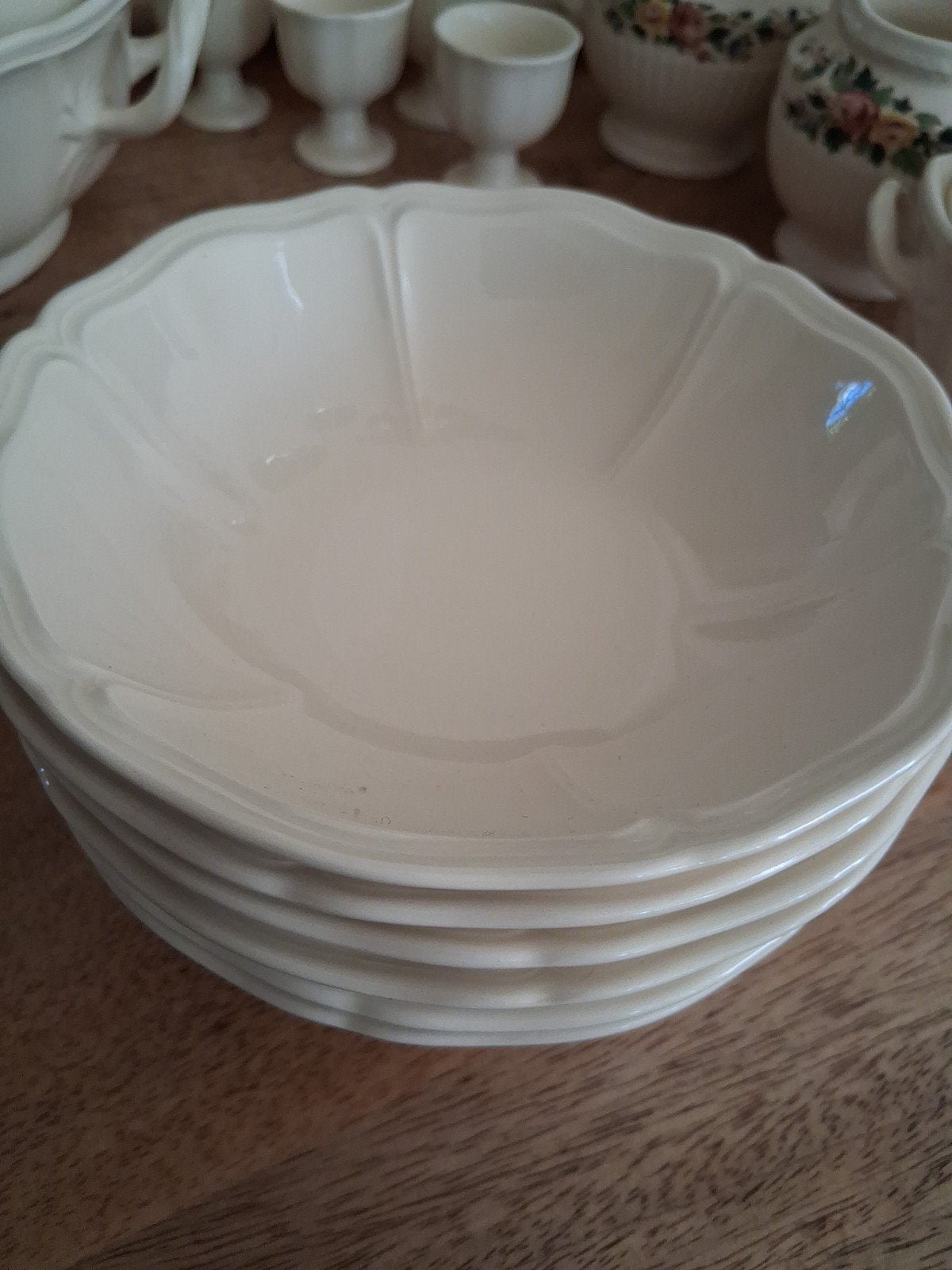Wedgwood Queens Plain Papschaaltjes zgan, Huis en Inrichting, Ophalen, Zo goed als nieuw, Porselein, Bord(en)