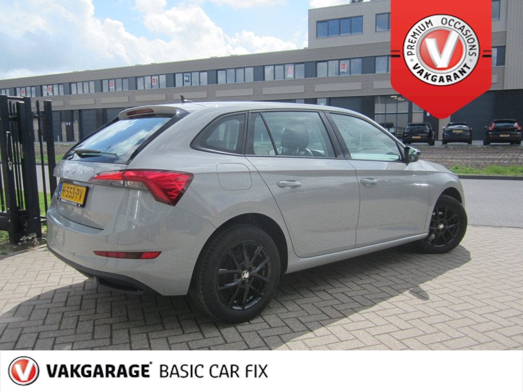 Skoda Scala 1.0 TSI Active Nardo grey, Voorwielaandrijving, Gebruikt, 116 pk, 49 €/maand