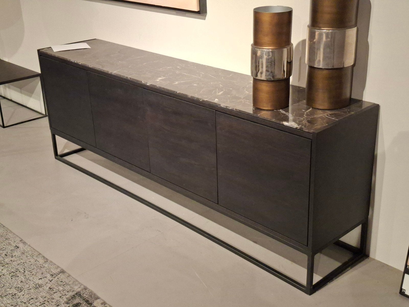 Showroommodel Dressoir Athene eiken met natuursteen blad, Nieuw, Ophalen of Verzenden, 200 cm of meer, Metaal