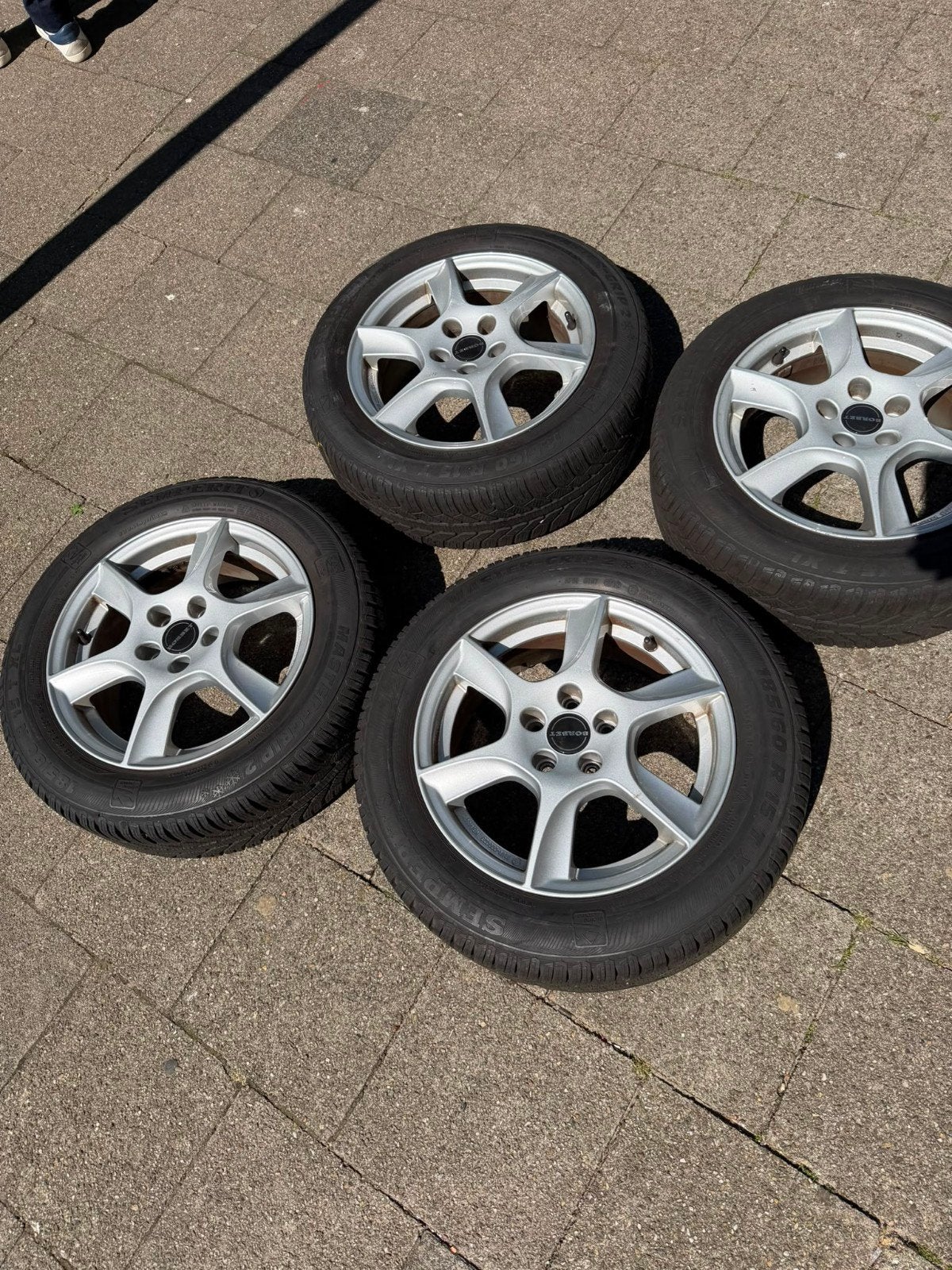 Set van 4 Winterbanden - Volkswagen Polo, Gebruikt, 15 inch, Banden en Velgen, Personenwagen