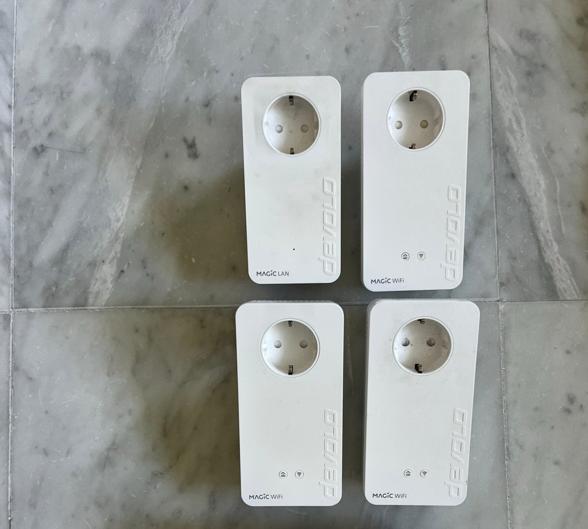 4x Devolo Magic Wifi 2 Lan versterkers, Computers en Software, Powerlines, Ophalen, Zo goed als nieuw