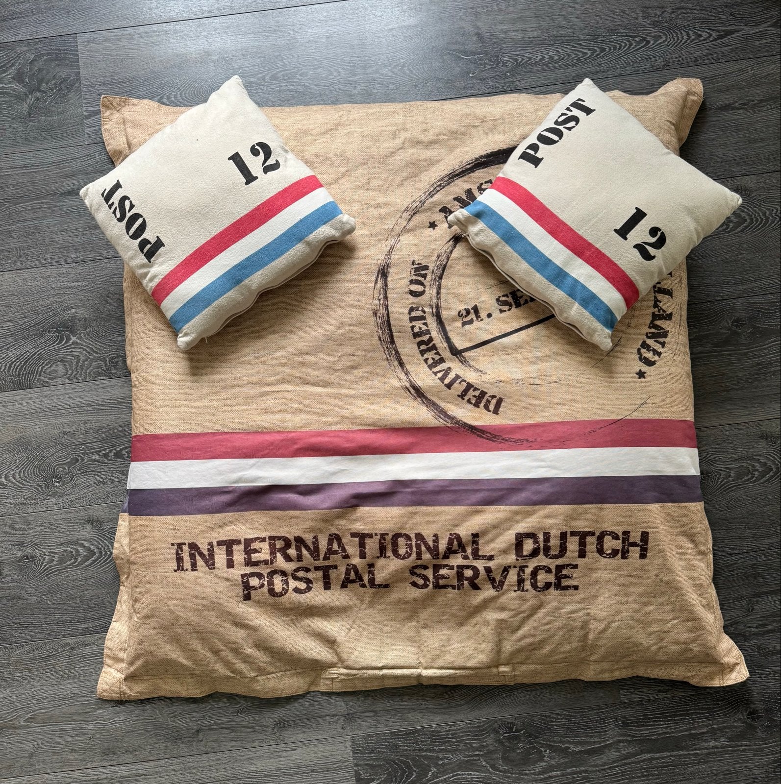 Zitzak met kussens - thema: Nederland, Ophalen, Gebruikt, Beige, Zitzak