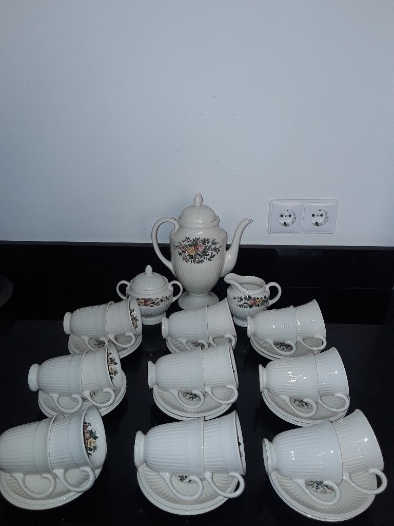 Wedgwood Koffieservies Conway, Verzenden