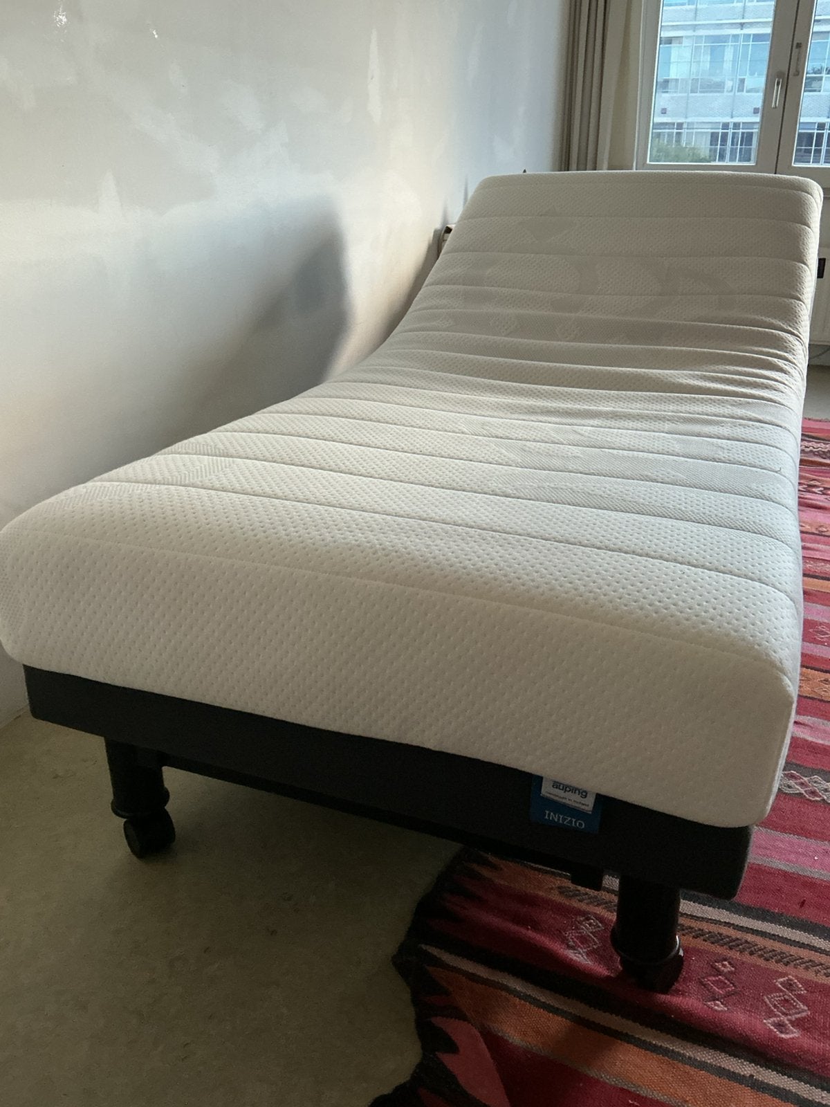 Boxspring, elektrisch verstelbaar 80 x 190, en matras, Ophalen, Zo goed als nieuw, Eenpersoons, 90 cm