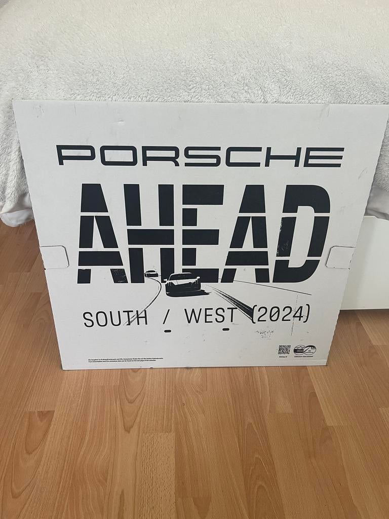 Orginele Porsche jaarkalender 2024, Diversen, Kalenders, Ophalen, Jaarkalender, Nieuw