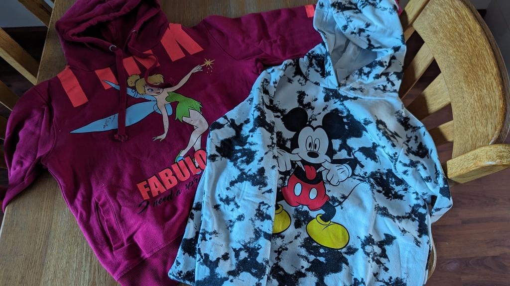 2 x Hoodie van Walt Disney. In goede staat., Ophalen of Verzenden, Mickey Mouse, Zo goed als nieuw, Kleding of Textiel