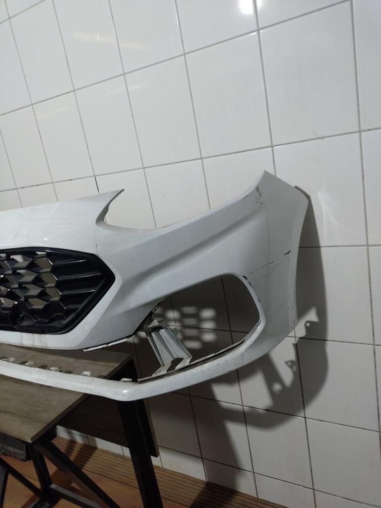 Voorbumper Ford Focus MK4 Facelift (2022–2025) ST-Line + Gri, Voor, Nieuw, Ophalen of Verzenden, Bumper