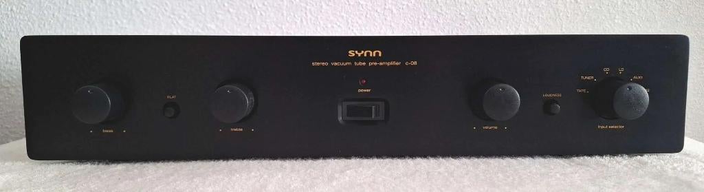 Synn C-08 Hi-End Buizenvoorversterker & 6 maanden Garantie!, Audio, Tv en Foto, Versterkers en Receivers, Zo goed als nieuw, Stereo