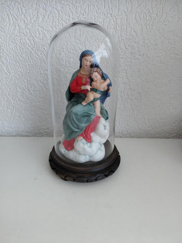 Religieus beeld onder stolp, Ophalen of Verzenden, Beeld(je)
