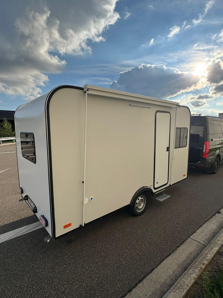 NIEUW! Caravan 4 persoons -750kg, Caravans en Kamperen, Overige merken, Vast bed, Treinzit, Particulier