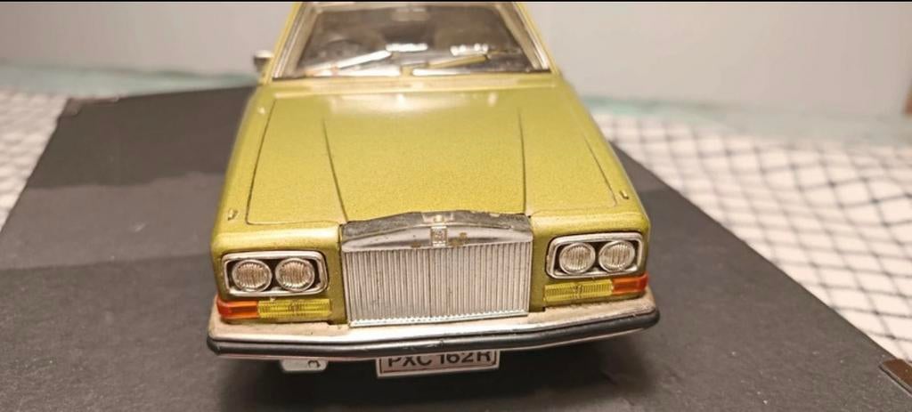Bburago Rolls Royce Camargue 1/22 in zeldzaam Groen, Hobby en Vrije tijd, Modelauto's | 1:18, Ophalen of Verzenden, Gebruikt, Auto