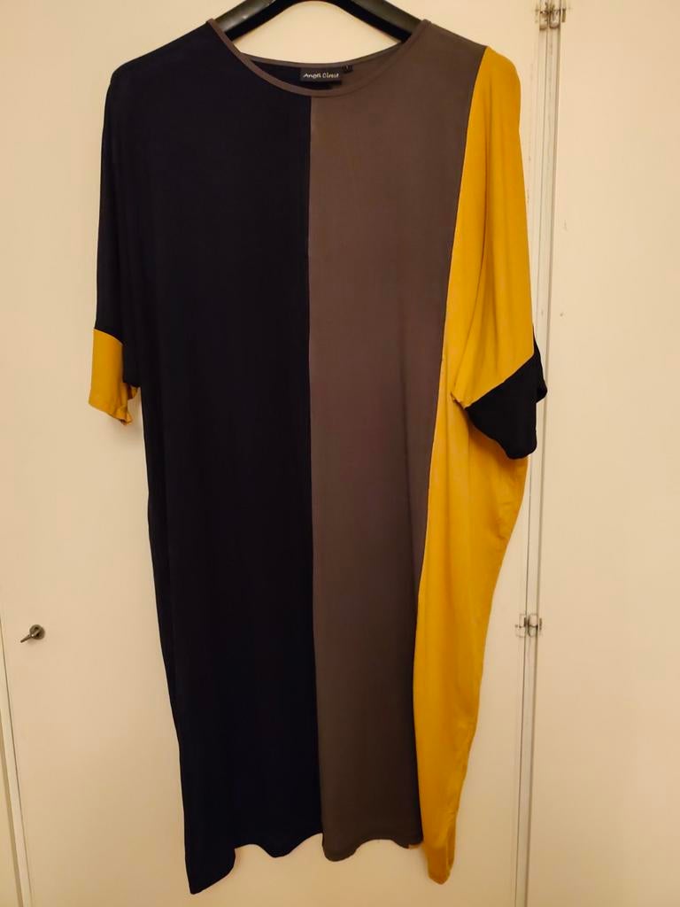 Jurk van Angel Circle maat 1, Kleding | Dames, Ophalen of Verzenden, Zo goed als nieuw, Maat 38/40 (M), Boven de knie