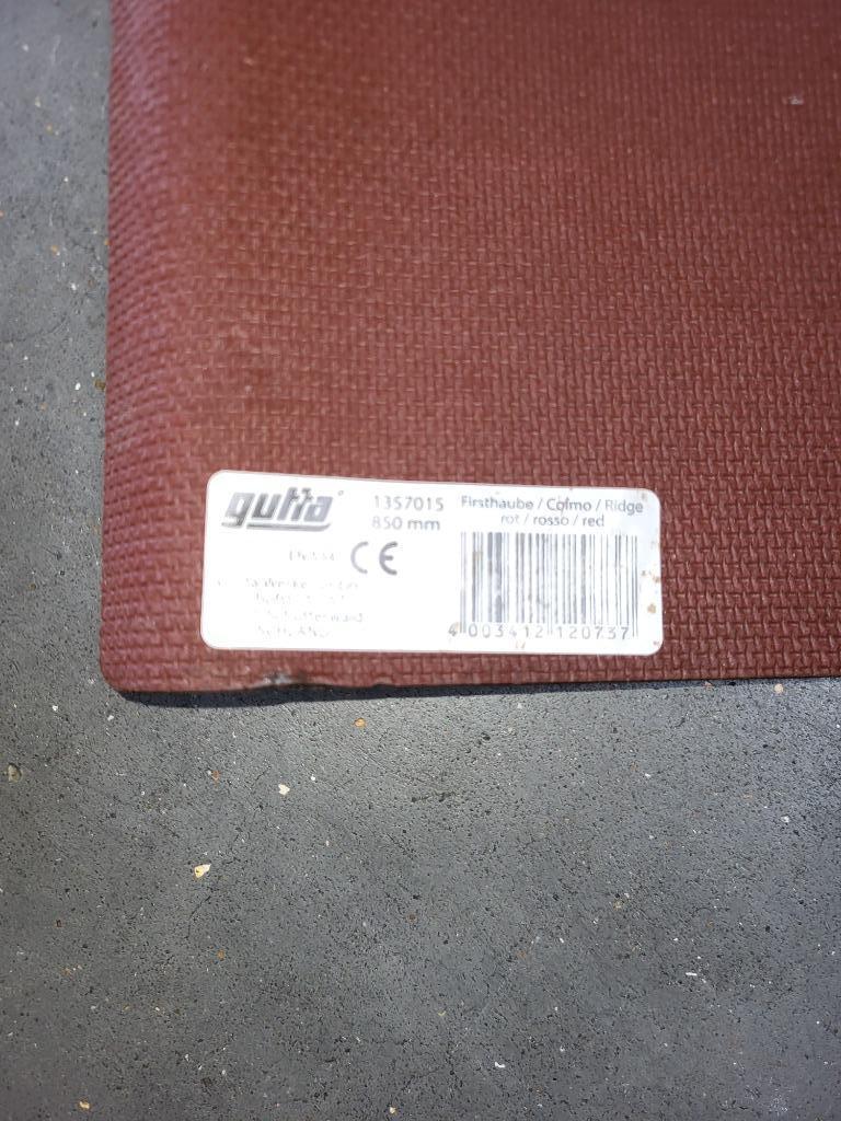 Overgebleven nokstukken, windveren, dak toebehoren, guttanit, Ophalen, Overige materialen, Overige kleuren, -