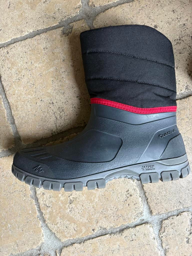 Quechua Snowboots Maat 42/43 - Zo goed als nieuw!, Kleding | Heren, Schoenen, Ophalen of Verzenden, Zo goed als nieuw, Zwart, Boots