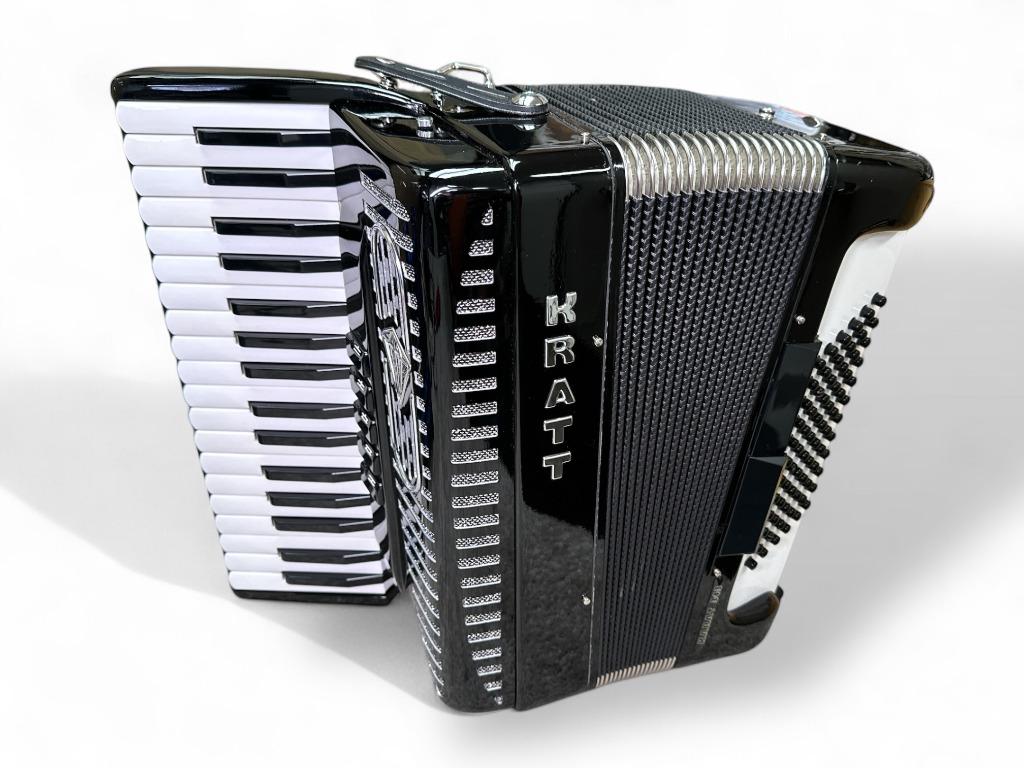 Accordiola, Borsini, Fisart, Paolo Soprani, Mengascini enz., Muziek en Instrumenten, Ophalen, Info@sileon.nl, Terborg, Met koffer
