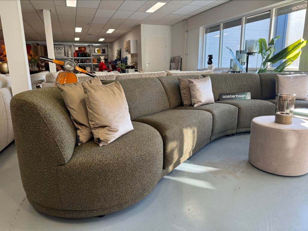 Luxe Ovale Loungebank Clyde + Draaifauteuil NIEUW - Uniek, Huis en Inrichting, Banken | Bankstellen, Info@oosterbaanwonen.nl, Venus 31 8448CE Heerenveen