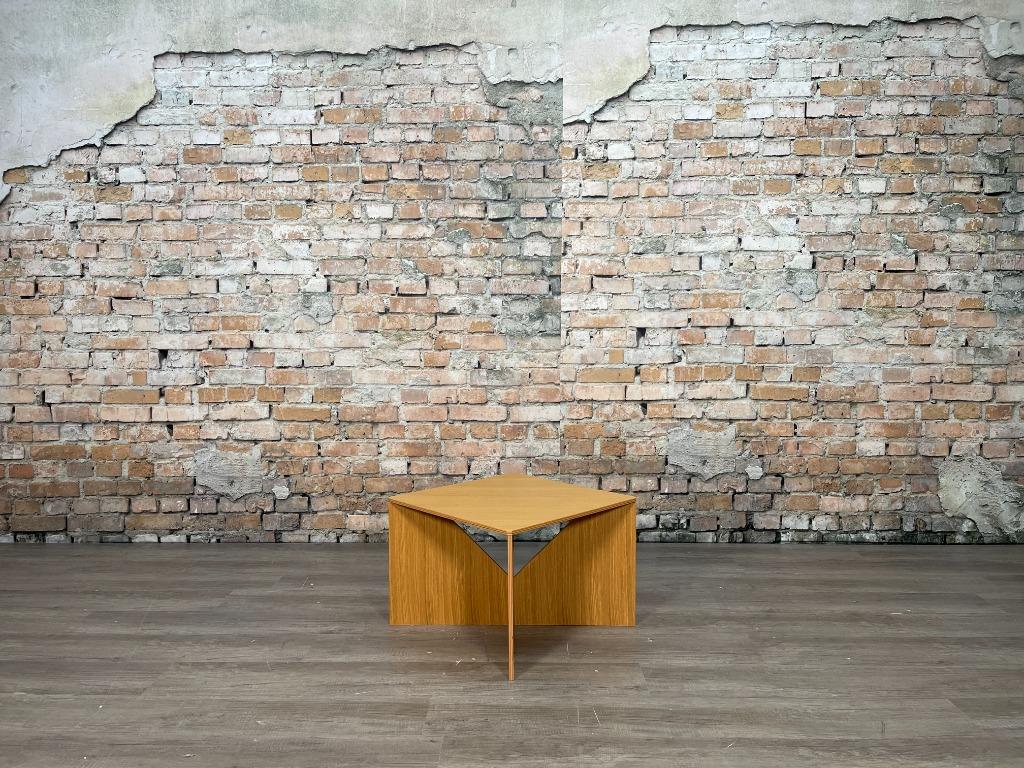 e15 FK04 Calvert – Hout | Ferdinand Kramer, Ophalen, Minder dan 45 cm, Design, Vierkant