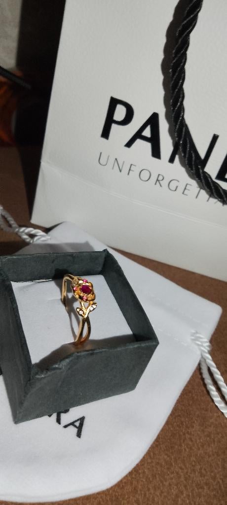 Pandora ring belle and the beast size 8, 19 tot 20, Nieuw, Ophalen of Verzenden, Dame