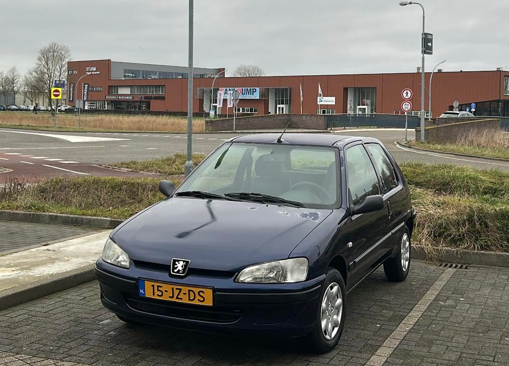 Peugeot 106 | 77.817 km | JBL | Bluetooth | APK nieuw 15/04, Voorwielaandrijving, Zwart, 4 cilinders, Origineel Nederlands