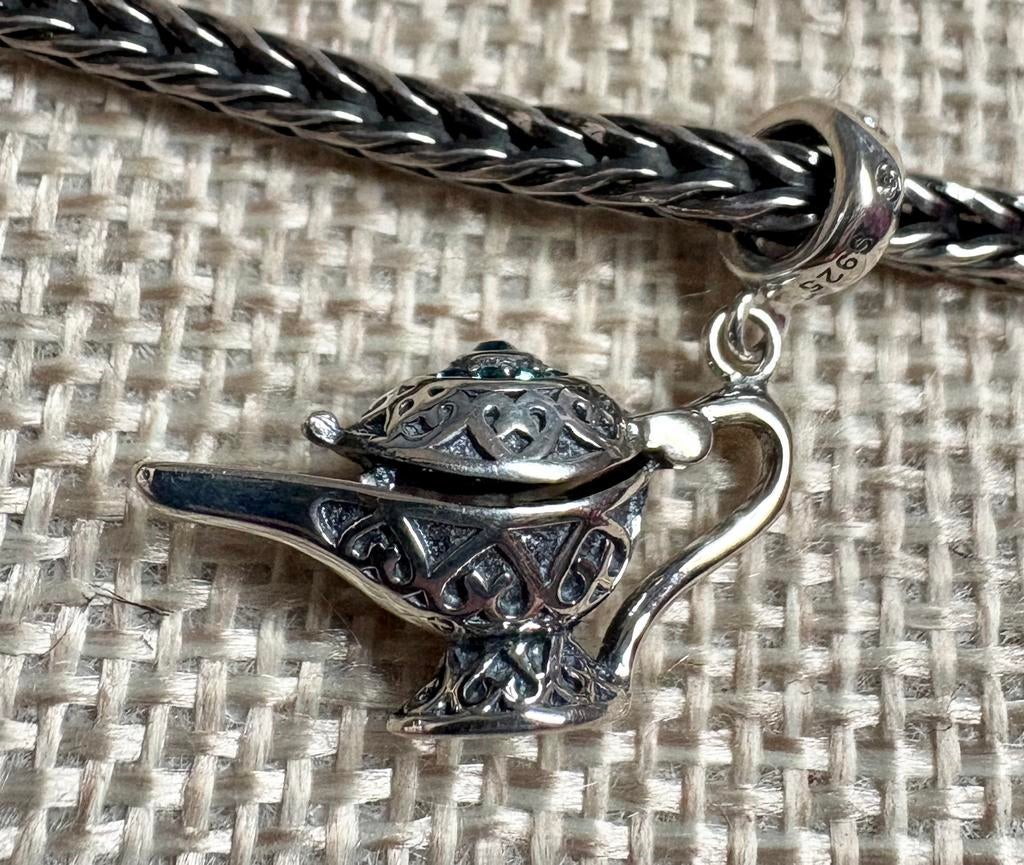 Aurora Charm Aladdin's Lamp, Sieraden, Tassen en Uiterlijk, Bedels, Nieuw, Overige merken, Zilver, Verzenden