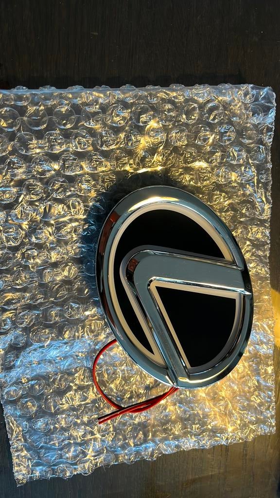 Lexus LED logo blauw!!!, Ophalen of Verzenden