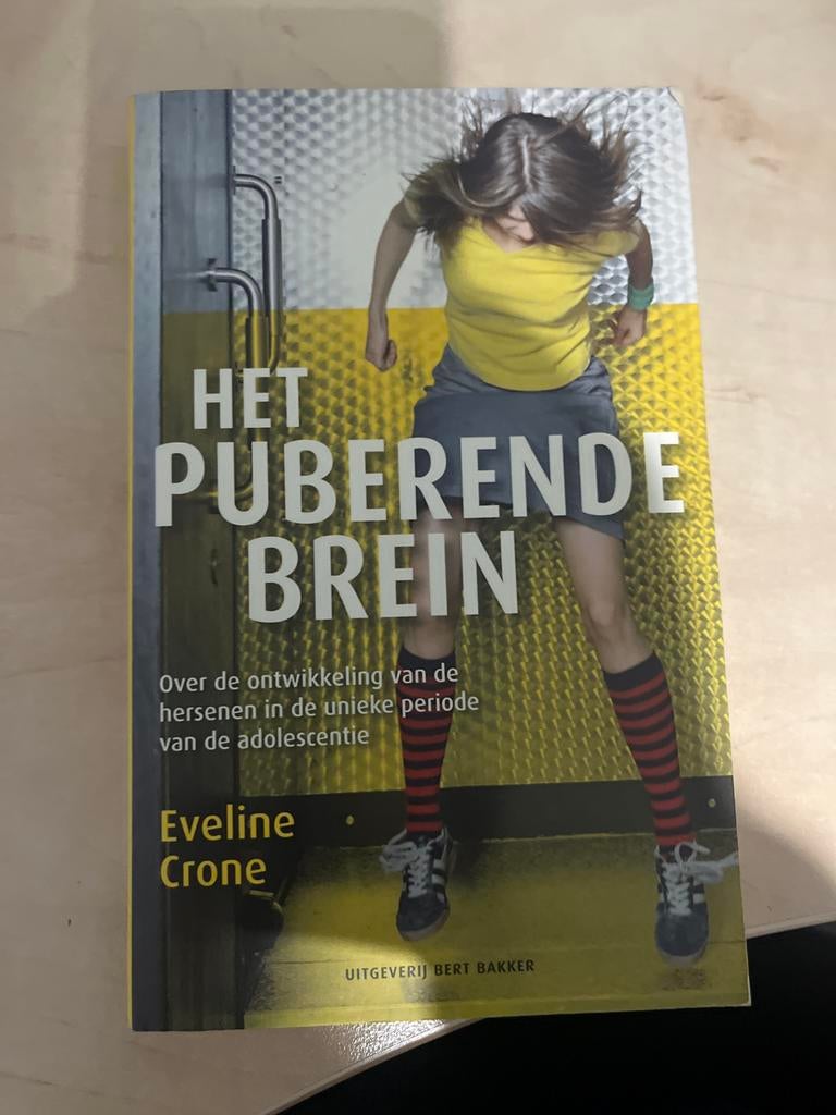 Het Puberende Brein - Eveline Crone, Boeken, Ophalen of Verzenden, Zo goed als nieuw, Ontwikkelingspsychologie