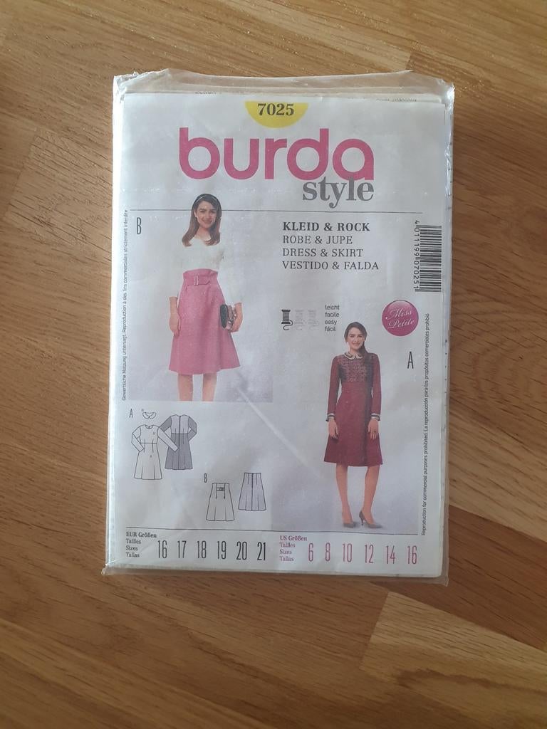 Burda Style 7025 Jurk & Rok Patroon - Nieuw!, Hobby en Vrije tijd, Kledingpatronen, Overige typen, Vrouw, Nieuw, Burda