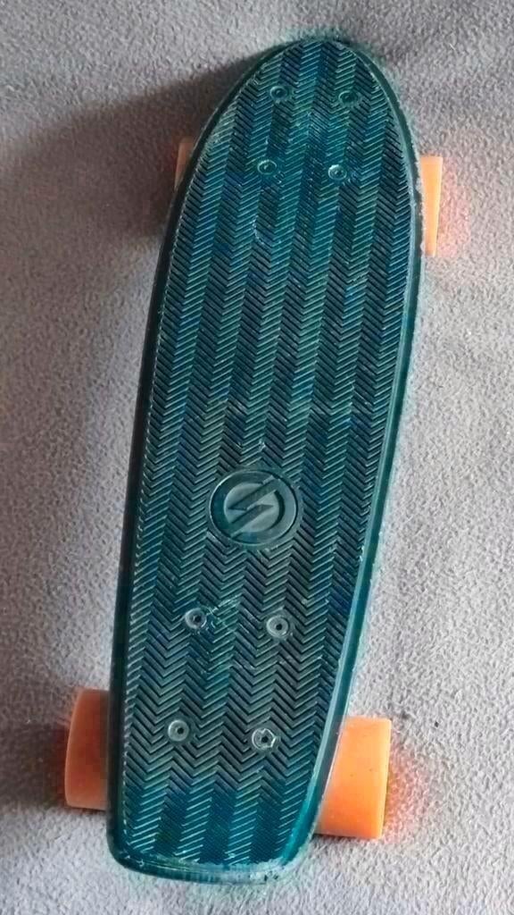 Oxelo mini skateboard - cruiser - lengte ca 57cm - gew. 2kg, Ophalen of Verzenden, Zo goed als nieuw, Skateboard