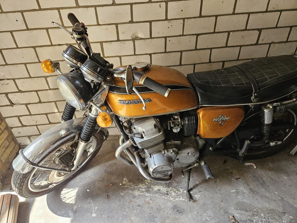 Honda 750 four k2, 4 cilinders