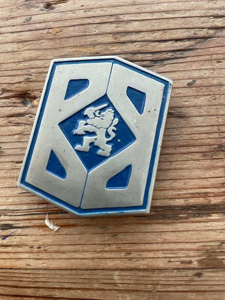 Baret met diverse emblemen, Verzamelen, Ophalen of Verzenden