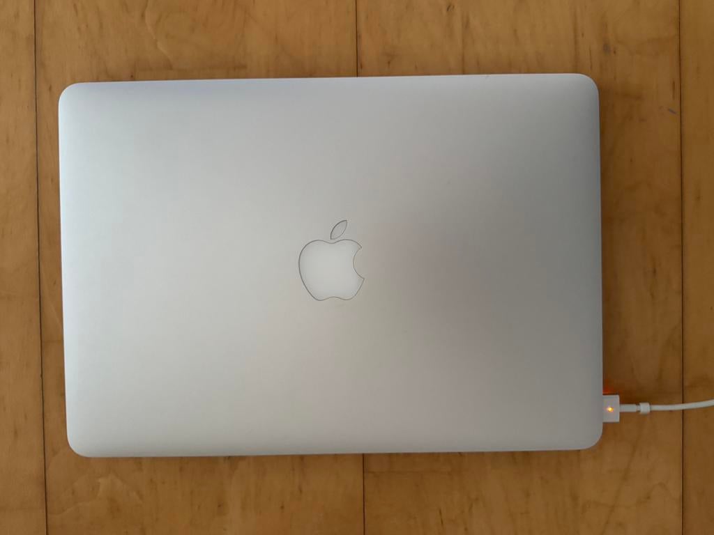 Macbook Pro A1502 (2015), Computers en Software, Apple Macbooks, Gebruikt, MacBook Pro, 13 inch, 2 tot 3 Ghz, 256 GB, 8 GB, Qwerty