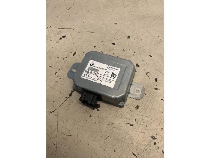 Spanningsregelaar van een Renault Kangoo, Gebruikt, -, Renault, -