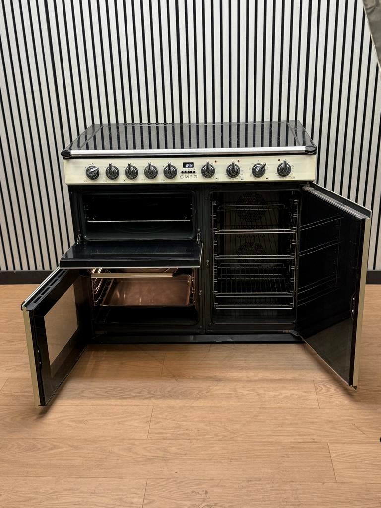 Luxe Smeg INDUCTIE Fornuis creme met 5 zones 100 cm, Fornello Esperta, Refurbished, Ophalen of Verzenden, Energieklasse A of zuiniger