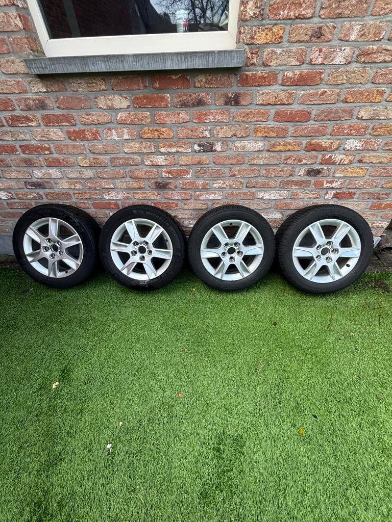 Audi velgen met winterbanden 16 inch!, Auto-onderdelen, Banden en Velgen, Ophalen, Gebruikt, 16 inch, Banden en Velgen