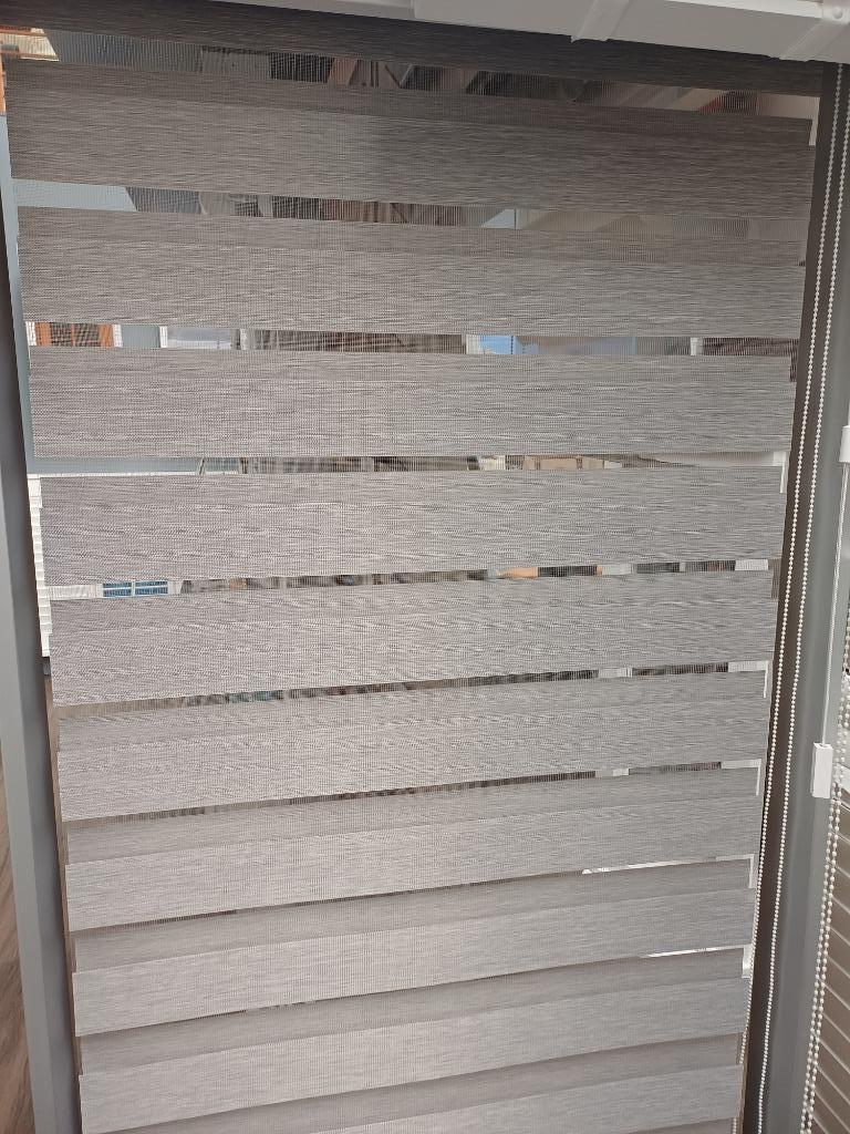 Duo rolgordijnen/ Zebra rolgordijnen Nu € 10,00 per stuk!, Ophalen, Nieuw, 50 tot 100 cm, Crème