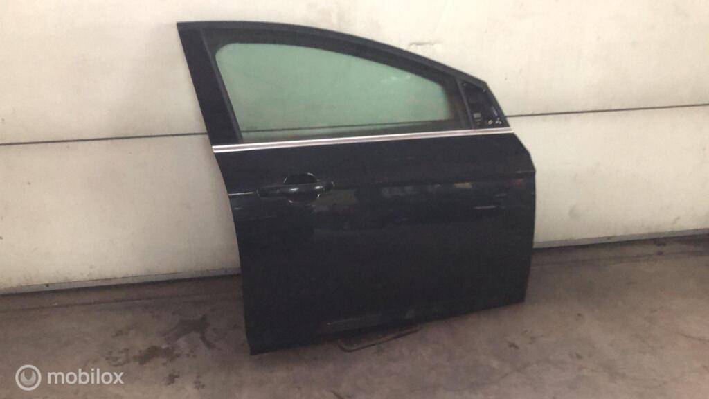 Portier met ruit rechtsvoor zwart Ford Focus III ('11-'18), Auto-onderdelen, Ophalen, Gebruikt, Ford, Deur