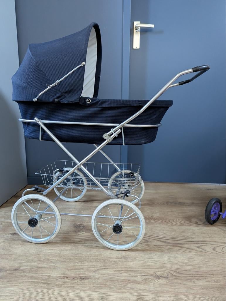 Mooie old skool poppen kinderwagen, Kinderen en Baby's, Speelgoed | Overig, Jongen of Meisje, Ophalen